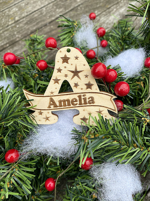 alfabethanger met naam voor de kerstboom front view